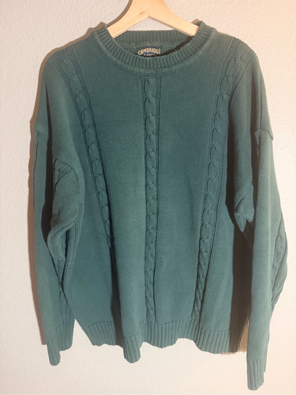 Vintage Cambridge Crewneck Cable Knit Sweater - Forrest Green